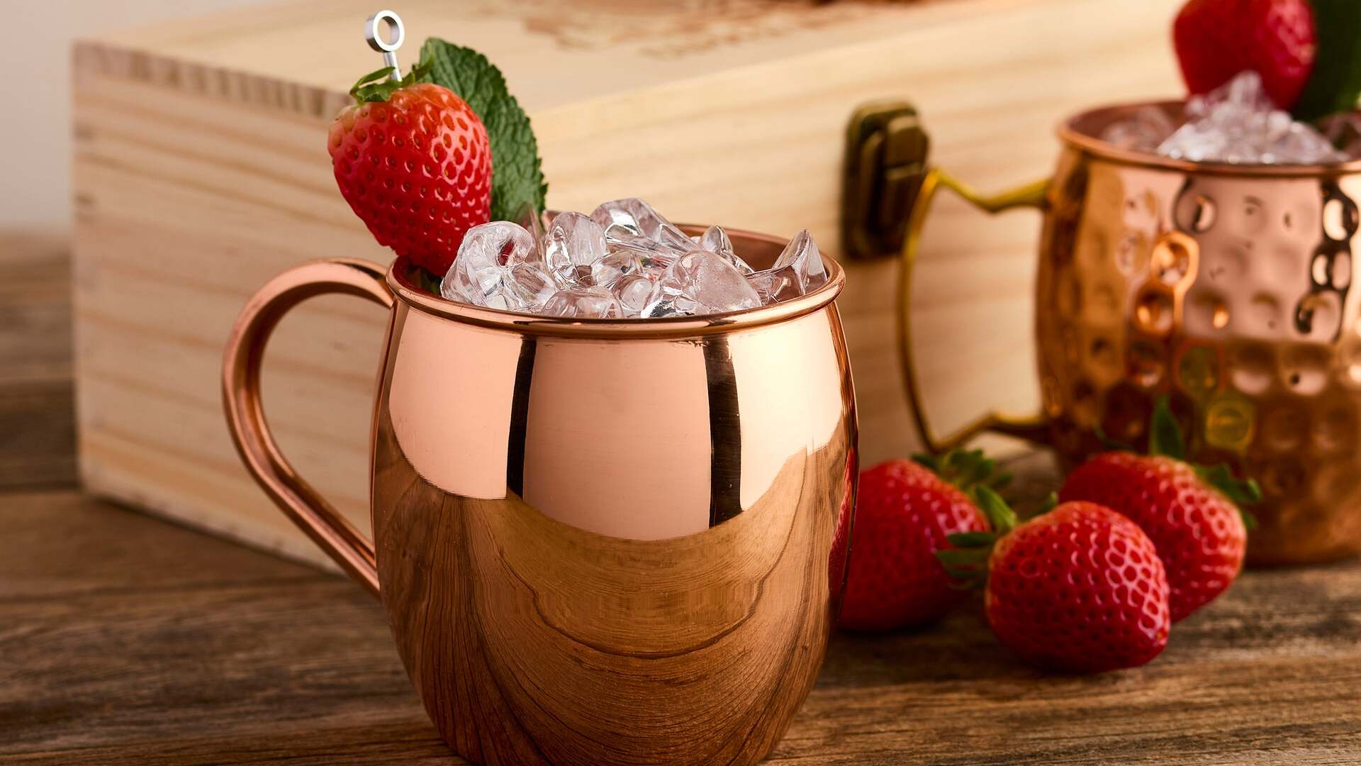 The Ultimate Guide to Copper Mugs (2026): 5 Best Moscow Mule Sets Compared - Health & Wellness guide featured image by Elyvora Team