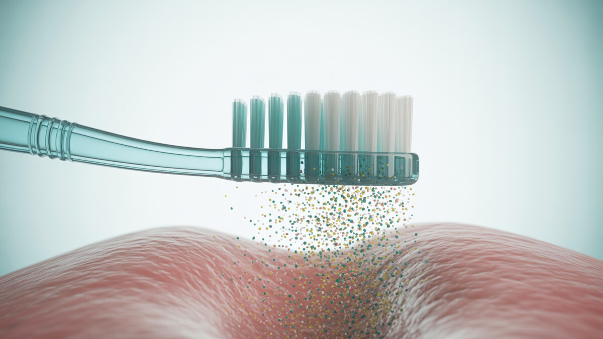 Your Toothbrush Sheds Plastic INTO the Wounds It Creates on Your Gums — Every Session - Health & Wellness guide featured image by Elyvora US Team